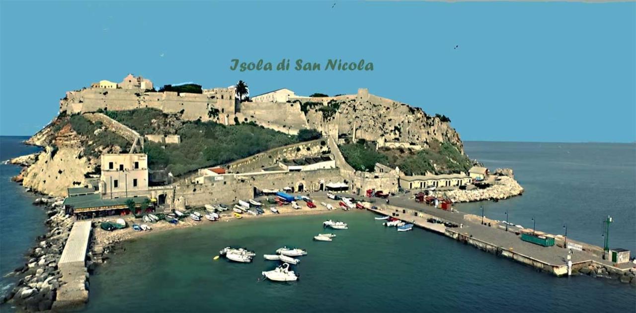 Fra Sole E Stelle Bari Exterior foto